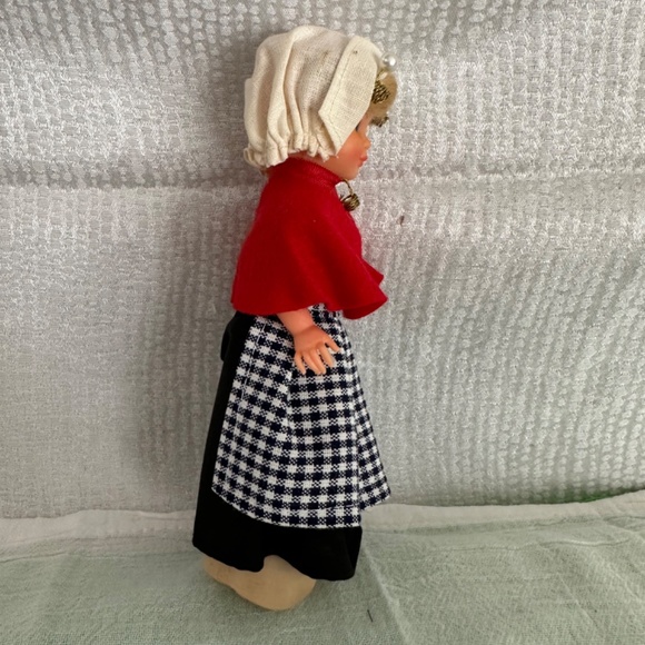 Vintage Collectible Souvenir Dutch, Holland  7.5” tall doll - Picture 2 of 6
